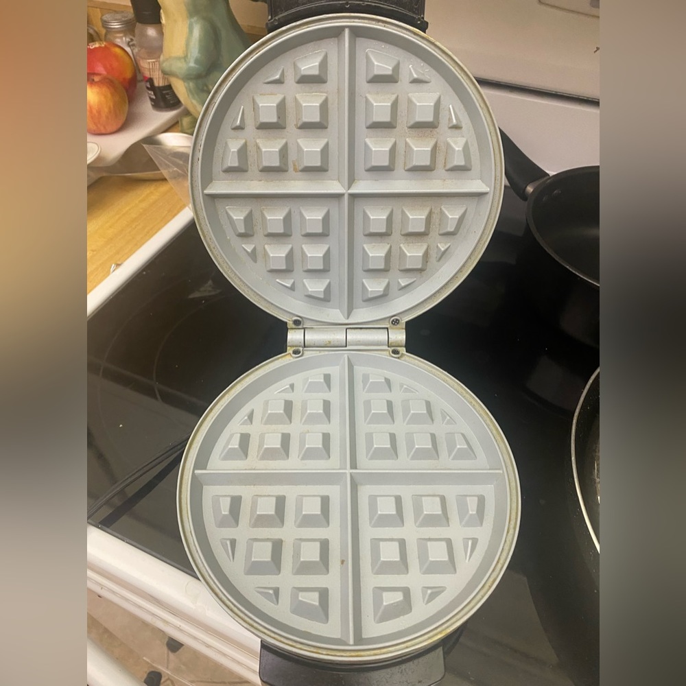 Oster waffle maker - Picture 2 of 6